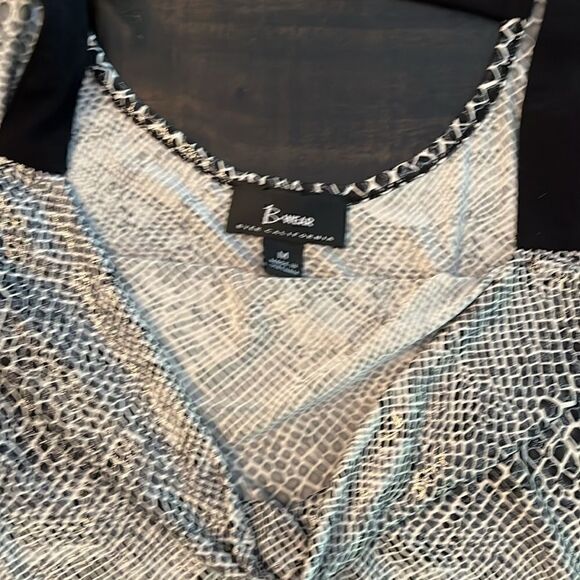 Snake skin pattern blouse - Picture 2 of 3